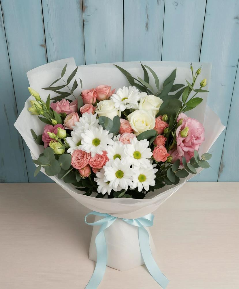 Букет цветов из: Розы, Лизиантусы и Хризантемы в Ромоданово