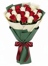 Букет Микс из красных и белых роз #REPLACE_PRED# Ромоданово