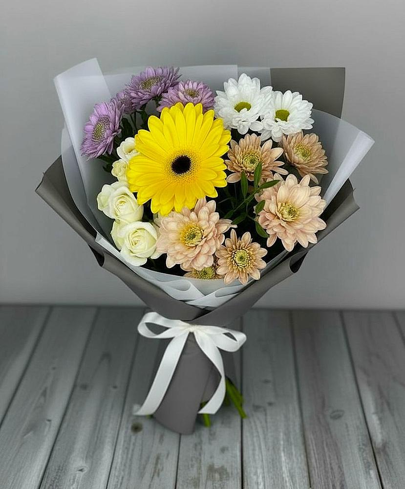 Букет цветов из: Розы, Герберы и Хризантемы в Ромоданово