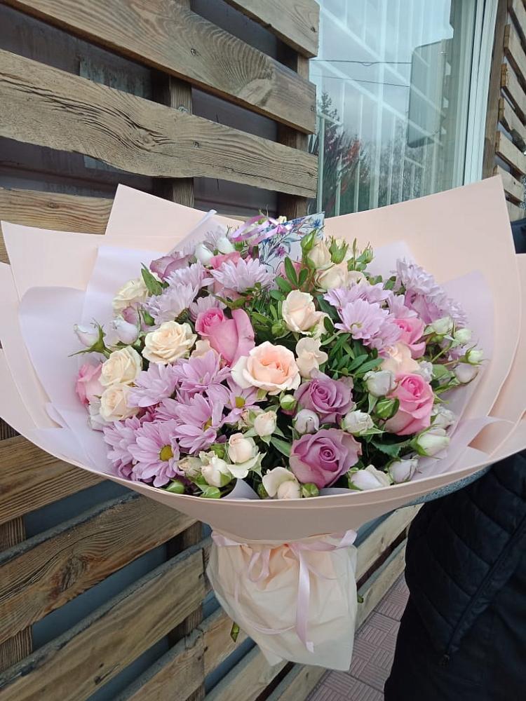 Букет цветов из: Розы и Хризантемы в Ромоданово