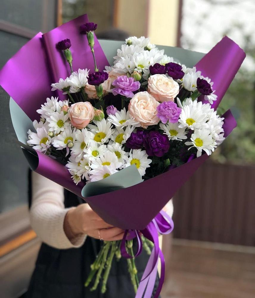 Букет цветов из: Хризантемы, Гвоздики и Розы в Ромоданово