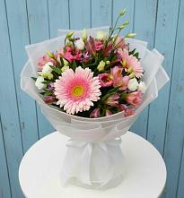 Букет цветов из:  Герберы, Альстромерии и Лизиантусы #REPLACE_PRED# Ромоданово