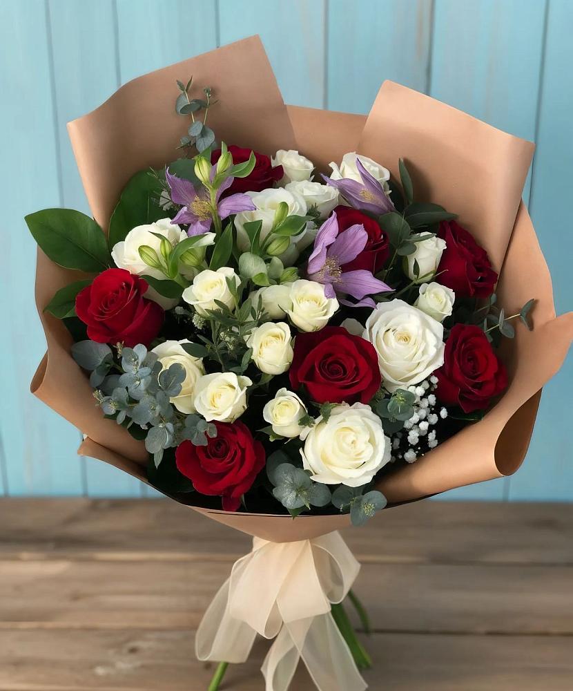 Букет цветов из: Розы и Альстромерии в Ромоданово