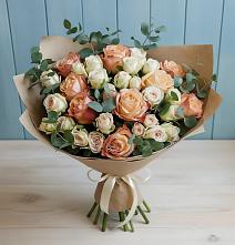 Букет цветов из:  Альстромерии и Розы в Ромоданово