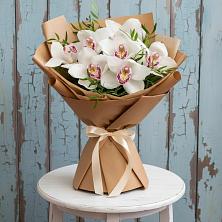 Букет цветов из:  Орхидеи и Розы в Ромоданово