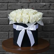 Цветочная композиция из Розы в шляпной коробке в Ромоданово